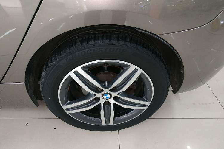 Used BMW 2 Series Active Tourer 2015 218i Sports Design Package Left Rear Wheel Hub