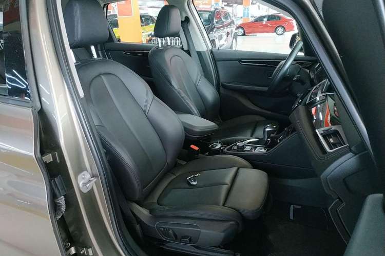 Used BMW 2 Series Active Tourer 2015 218i Sports Design Package Right Front Seat