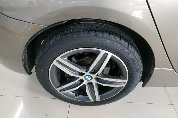 Used BMW 2 Series Active Tourer 2015 218i Sports Design Package Right Rear Wheel Hub