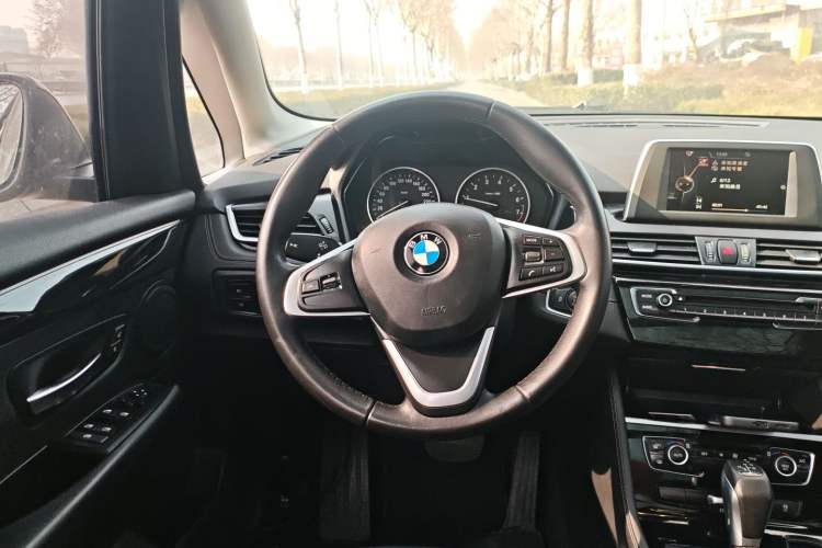 Used BMW 2 Series Active Tourer 2015 218i Sports Design Package Steering Wheel