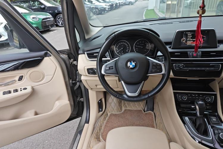Used BMW 2 Series Active Tourer 2015 218i Sports Design Package Steering Wheel