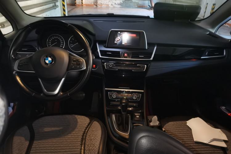 Used BMW 2 Series Active Tourer 2015 218i Sports Design Package Center Console