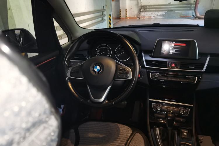 Used BMW 2 Series Active Tourer 2015 218i Sports Design Package Steering Wheel