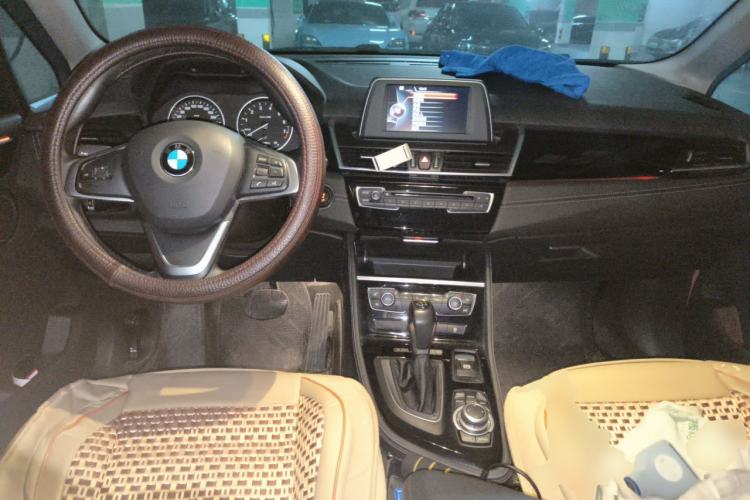 Used BMW 2 Series Active Tourer 2015 218i Sports Design Package Center Console