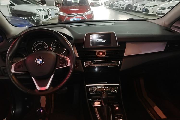 Used BMW 2 Series Active Tourer 2015 218i Leading Model Center Console