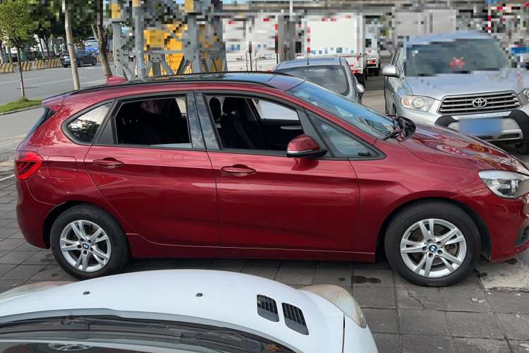 Used BMW 2 Series Active Tourer 2015 218i Leading Model Exterior 2