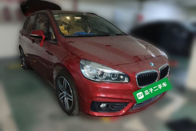 Used BMW 2 Series Active Tourer 2015 218i Sports Design Package Front Right 45 Deg