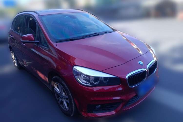 Used BMW 2 Series Active Tourer 2015 218i Leading Model Front Right 45 Deg