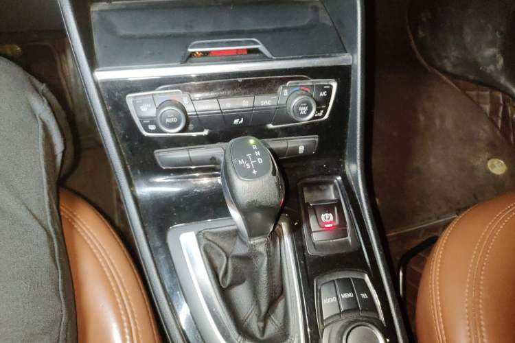 Used BMW 2 Series Active Tourer 2015 218i Leading Model Gear Lever