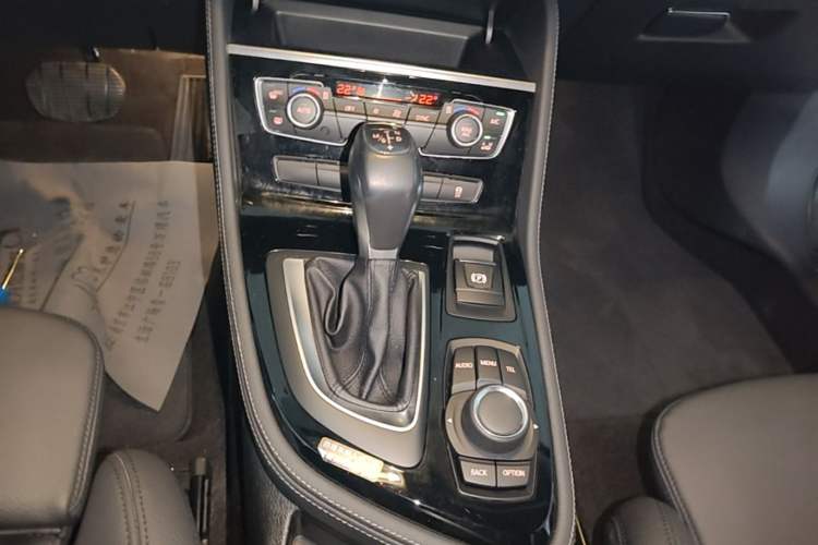 Used BMW 2 Series Active Tourer 2015 218i Sports Design Package Gear Lever