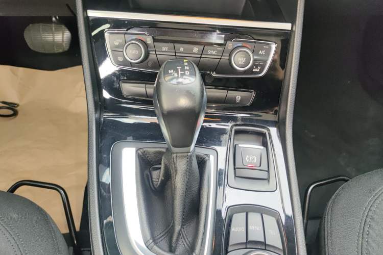 Used BMW 2 Series Active Tourer 2015 218i Leading Model Gear Lever