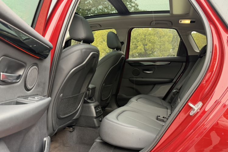 Used BMW 2 Series Active Tourer 2015 218i Sports Design Package Interior 2