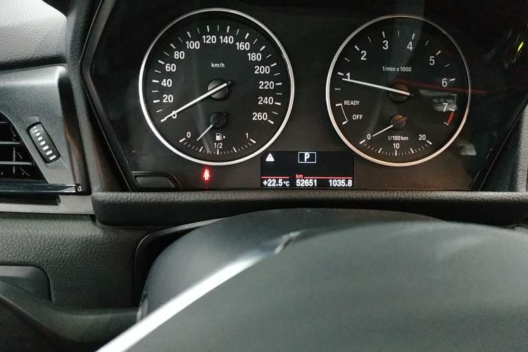 Used BMW 2 Series Active Tourer 2015 218i Leading Model Odometer Close Up