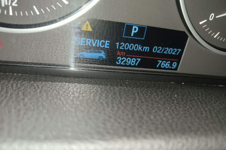 Used BMW 2 Series Active Tourer 2015 218i Sports Design Package Odometer Close Up