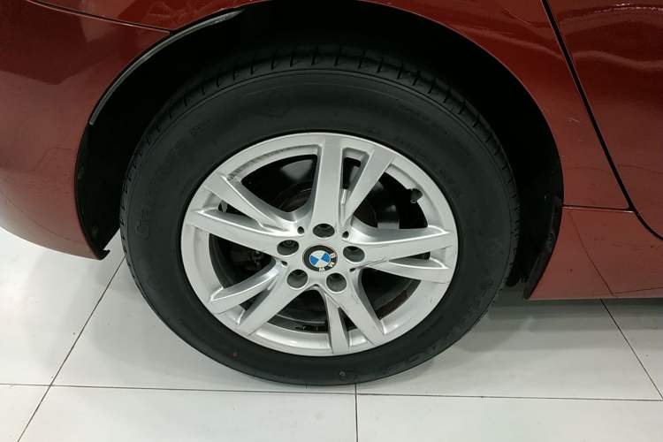 Used BMW 2 Series Active Tourer 2015 218i Leading Model Right Rear Wheel Hub