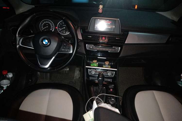 Used BMW 2 Series Active Tourer 2015 218i Leading Model Center Console