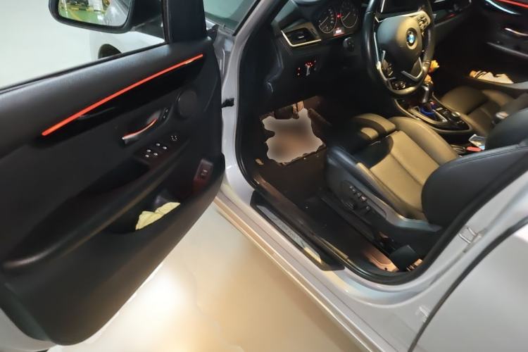 Used BMW 2 Series Active Tourer 2015 218i Sports Design Package Driver Seat