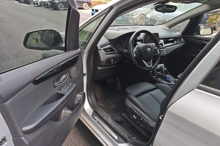Used BMW 2 Series Active Tourer 2015 218i Sports Design Package Driver Seat