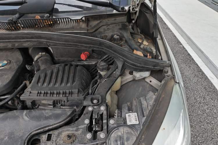 Used BMW 2 Series Active Tourer 2015 218i Sports Design Package Engine Bay Left