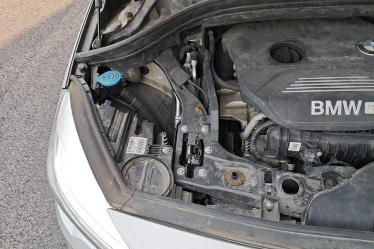 Used BMW 2 Series Active Tourer 2015 218i Sports Design Package Engine Bay Right