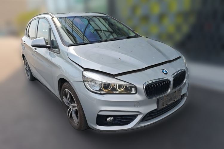 Used BMW 2 Series Active Tourer 2015 218i Sports Design Package Front Right 45 Deg