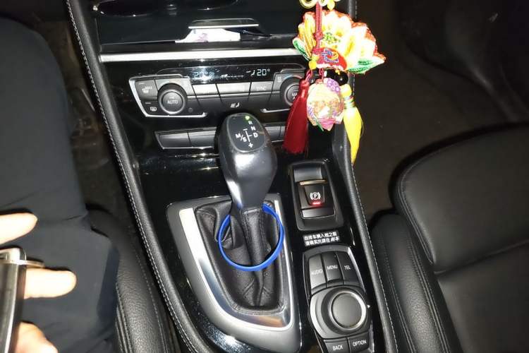 Used BMW 2 Series Active Tourer 2015 218i Sports Design Package Gear Lever