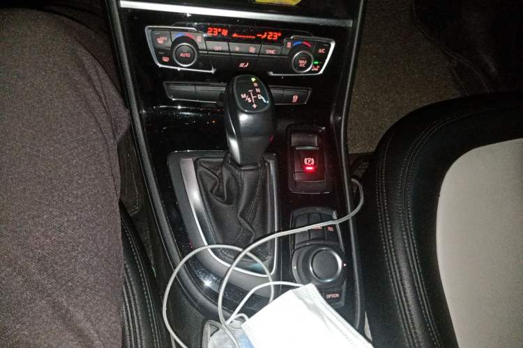 Used BMW 2 Series Active Tourer 2015 218i Leading Model Gear Lever
