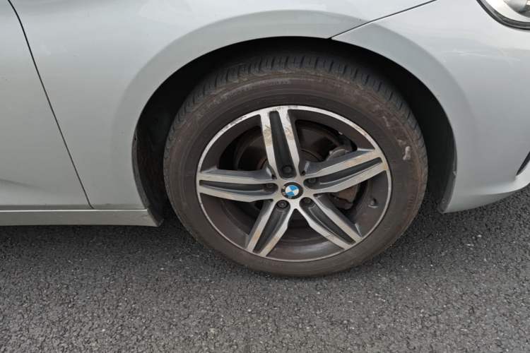 Used BMW 2 Series Active Tourer 2015 218i Sports Design Package Right Front Wheel Hub