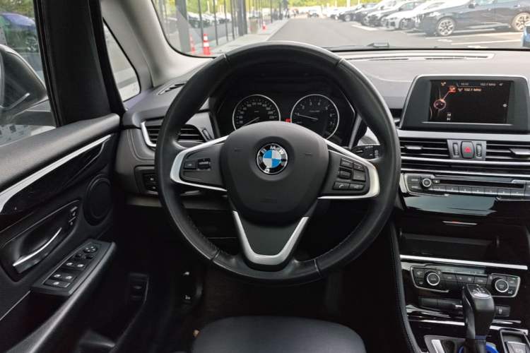 Used BMW 2 Series Active Tourer 2015 218i Sports Design Package Steering Wheel