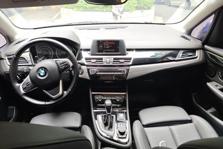 Used BMW 2 Series Active Tourer 2015 218i Sports Design Package Center Console