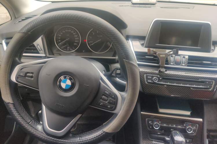 Used BMW 2 Series Active Tourer 2015 218i Sports Design Package Center Console