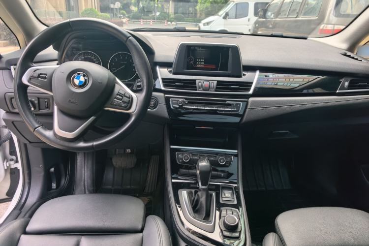 Used BMW 2 Series Active Tourer 2015 218i Sports Design Package Center Console