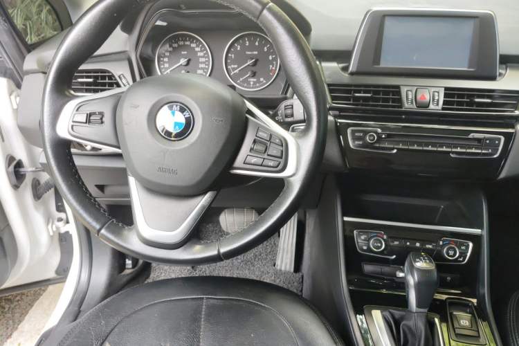 Used BMW 2 Series Active Tourer 2015 218i Leading Model Center Console