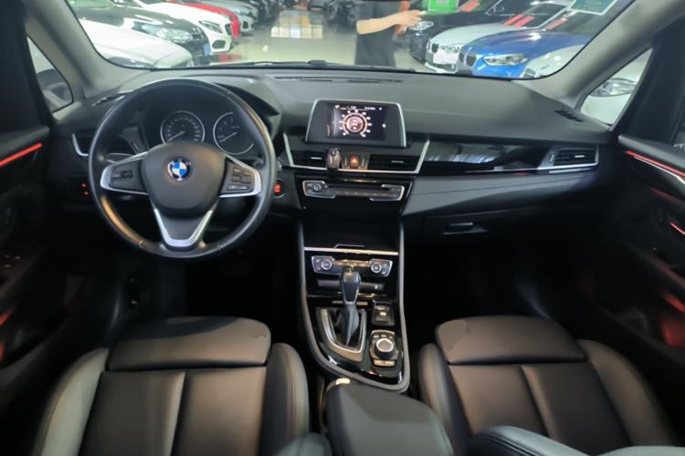 Used BMW 2 Series Active Tourer 2015 218i Sports Design Package Center Console