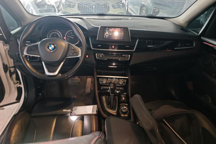 Used BMW 2 Series Active Tourer 2015 218i Sports Design Package Center Console