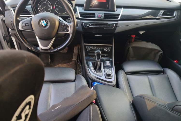 Used BMW 2 Series Active Tourer 2015 218i Sports Design Package Center Console