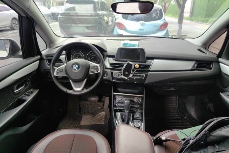 Used BMW 2 Series Active Tourer 2015 218i Leading Model Center Console