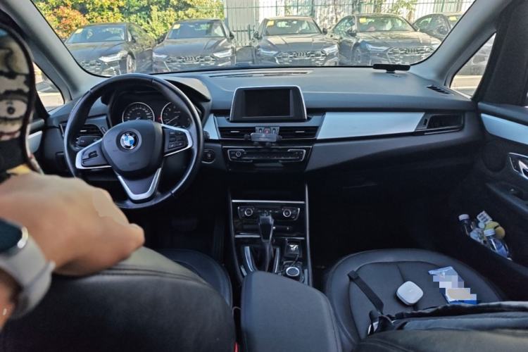 Used BMW 2 Series Active Tourer 2015 218i Leading Model Center Console