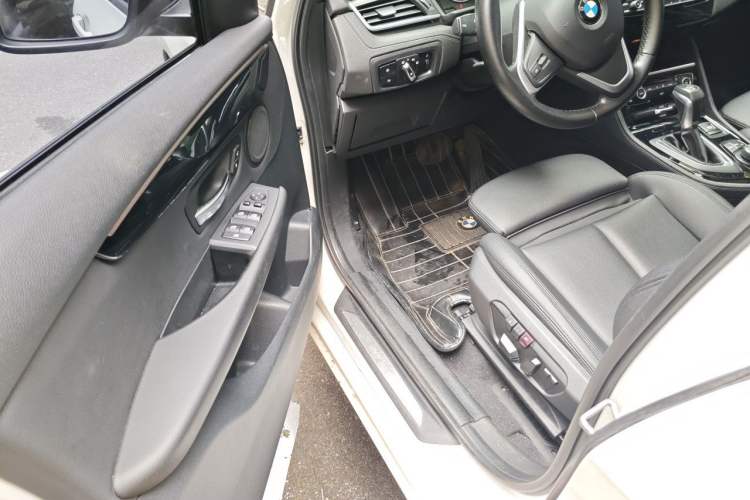 Used BMW 2 Series Active Tourer 2015 218i Sports Design Package Driver Seat