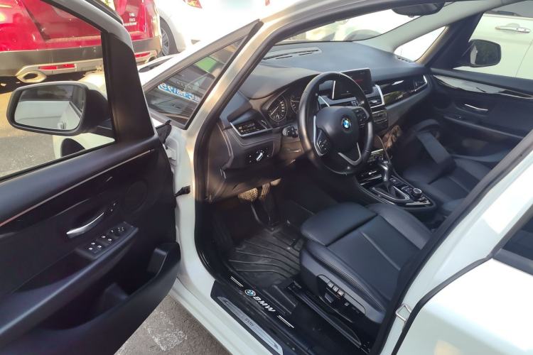 Used BMW 2 Series Active Tourer 2015 218i Sports Design Package Driver Seat