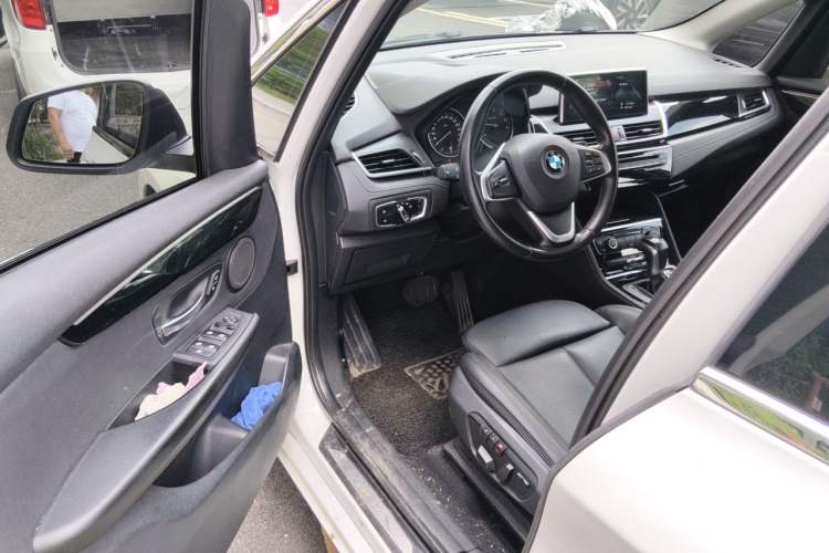Used BMW 2 Series Active Tourer 2015 218i Sports Design Package Driver Seat