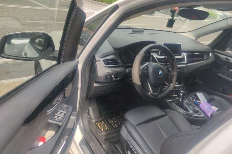 Used BMW 2 Series Active Tourer 2015 218i Sports Design Package Driver Seat