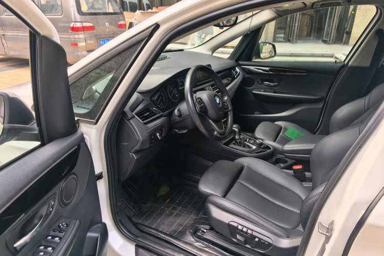 Used BMW 2 Series Active Tourer 2015 218i Sports Design Package Driver Seat
