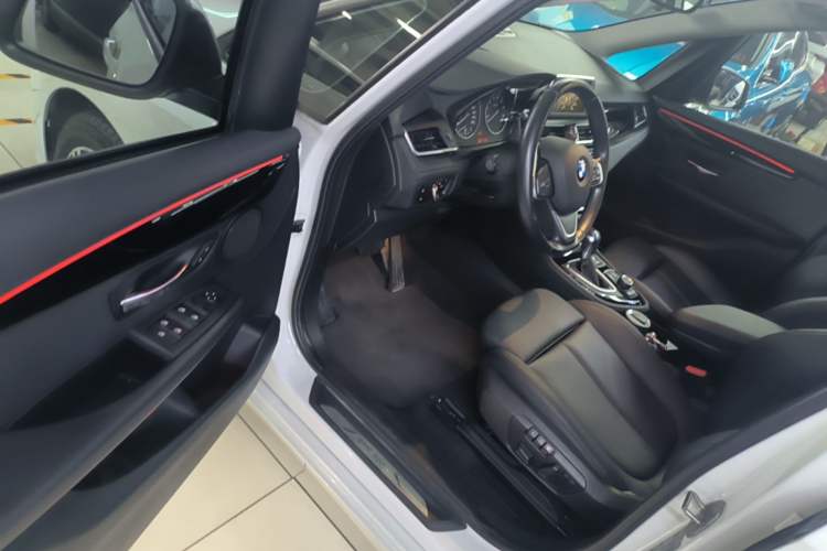 Used BMW 2 Series Active Tourer 2015 218i Sports Design Package Driver Seat