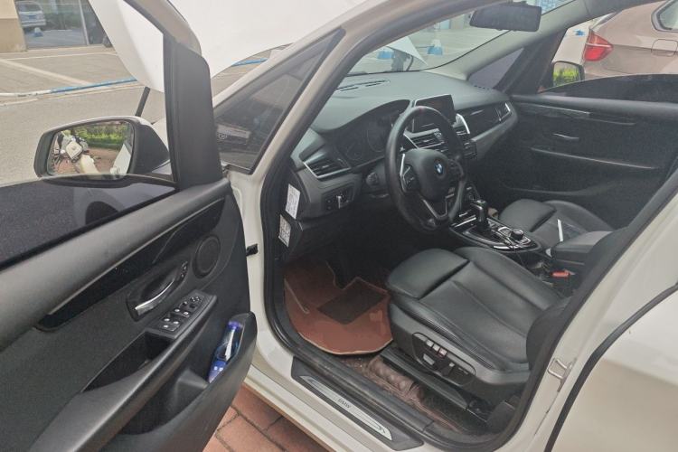 Used BMW 2 Series Active Tourer 2015 218i Sports Design Package Driver Seat
