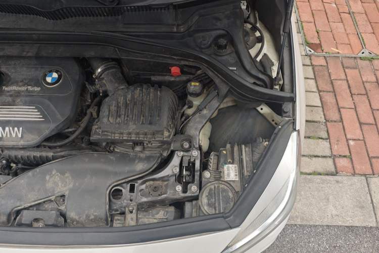 Used BMW 2 Series Active Tourer 2015 218i Sports Design Package Engine Bay Left