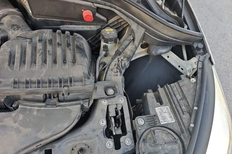 Used BMW 2 Series Active Tourer 2015 218i Leading Model Engine Bay Left