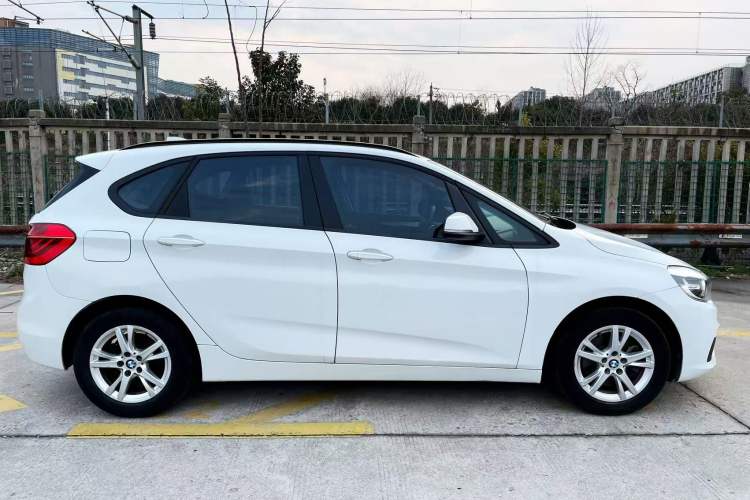 Used BMW 2 Series Active Tourer 2015 218i Leading Model Exterior 2