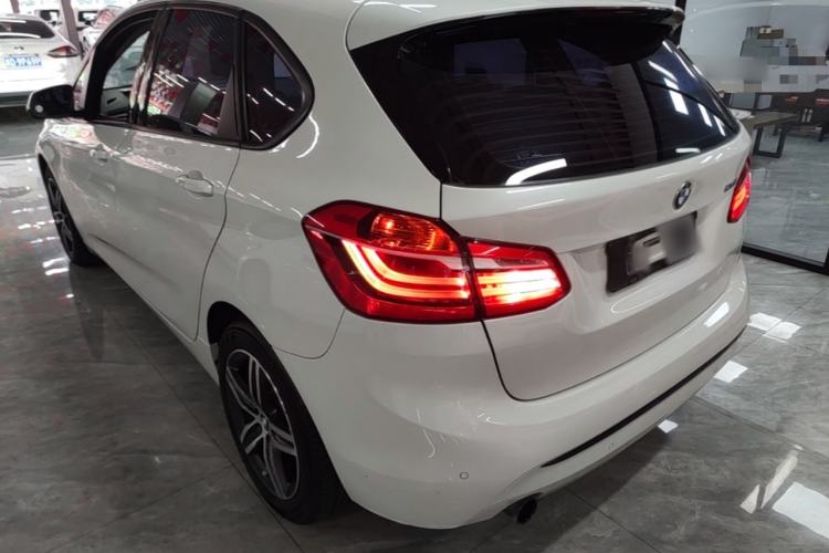 Used BMW 2 Series Active Tourer 2015 218i Sports Design Package Exterior 2