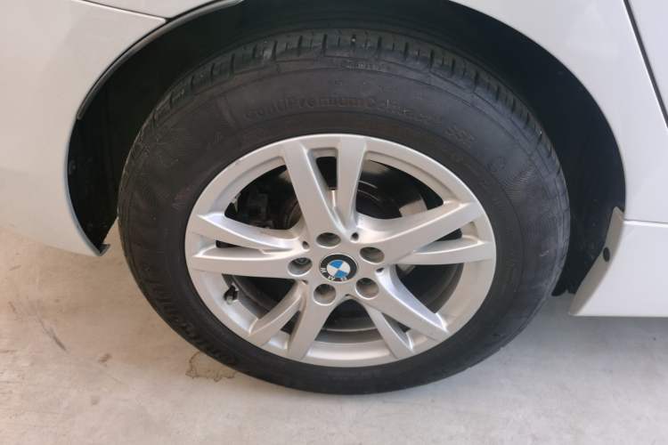Used BMW 2 Series Active Tourer 2015 218i Leading Model Exterior 4